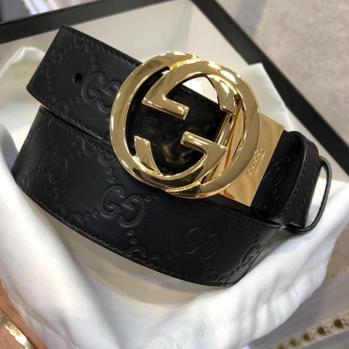 スーパーコピーグッチベルト背面デザイン
